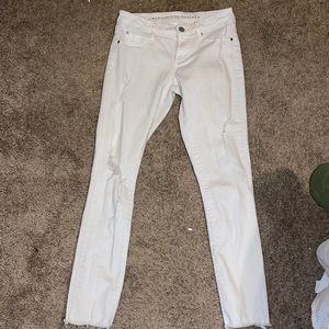 White Articles of society jeans